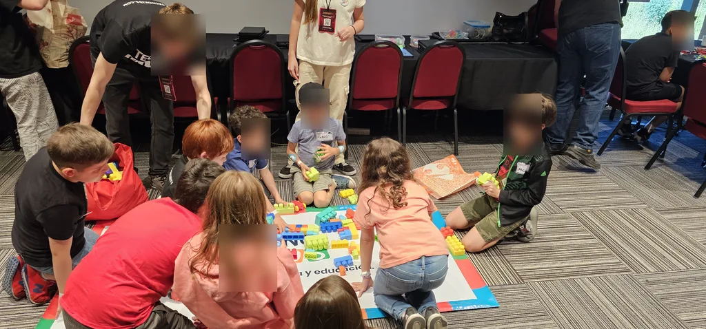 EkoKids 2024: construyendo con bloques en ronda